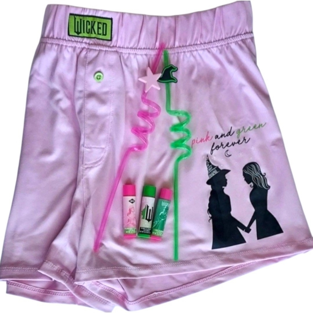 Wicked Pink Pajama Sleep Shorts Set With Lip Balm & Silly Straws Womens Med NEW